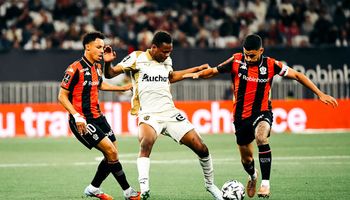 OGC Nice vs RC Lens (02:05 – 03/05) | Xem lại trận đấu